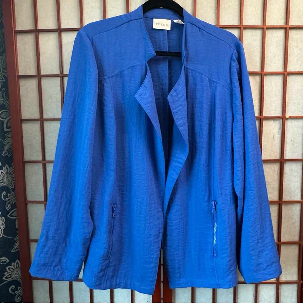 Chico’s Royal Blue open jacket with 2 zip front pockets
